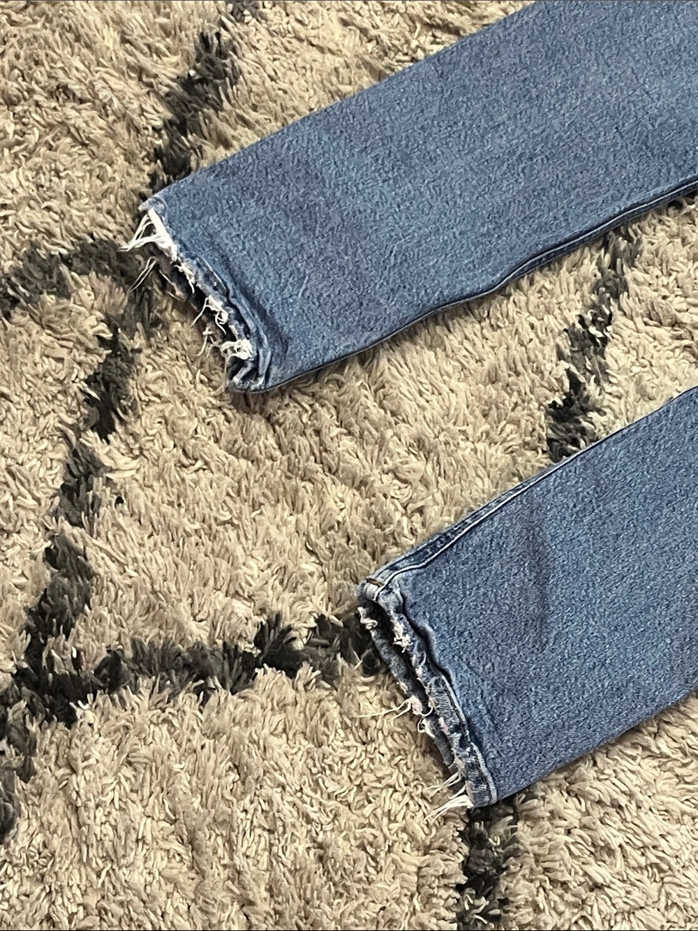 AGOLDE Riley Long High Rise Straight Jeans Size 24 Raw Hem Blue Denim - Picture 7 of 8